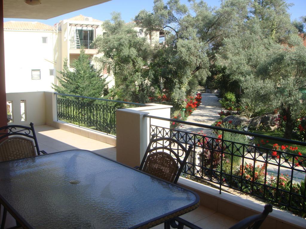 Philippos Hotel Apartments Nikiana Exterior photo