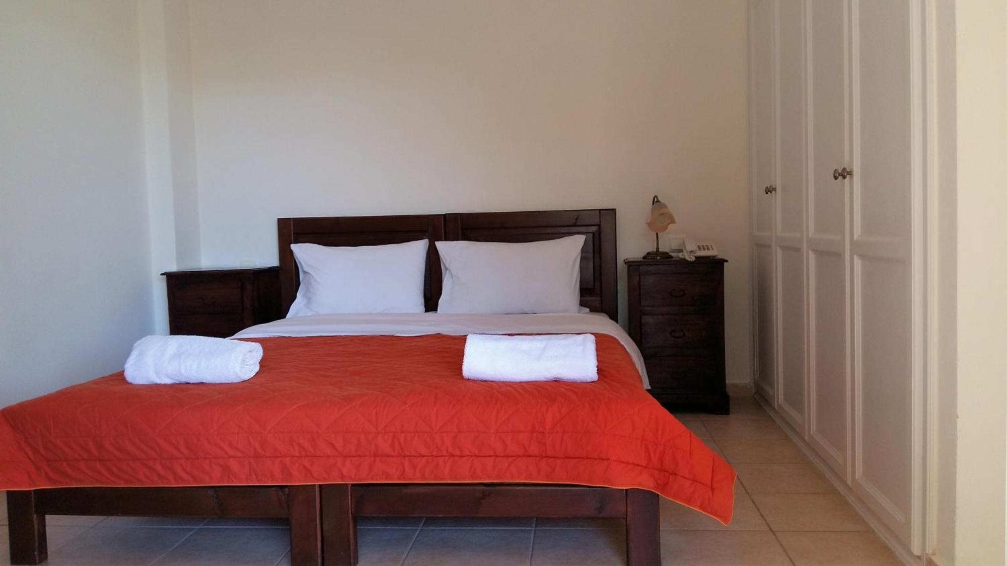 Philippos Hotel Apartments Nikiana Exterior photo